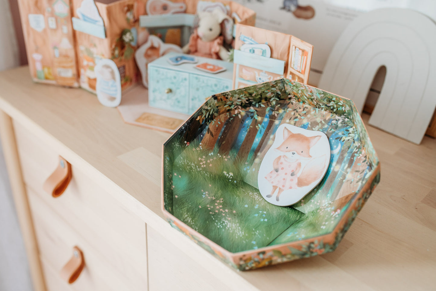 This toy set become a cute night time scene for the woodland animals to play.