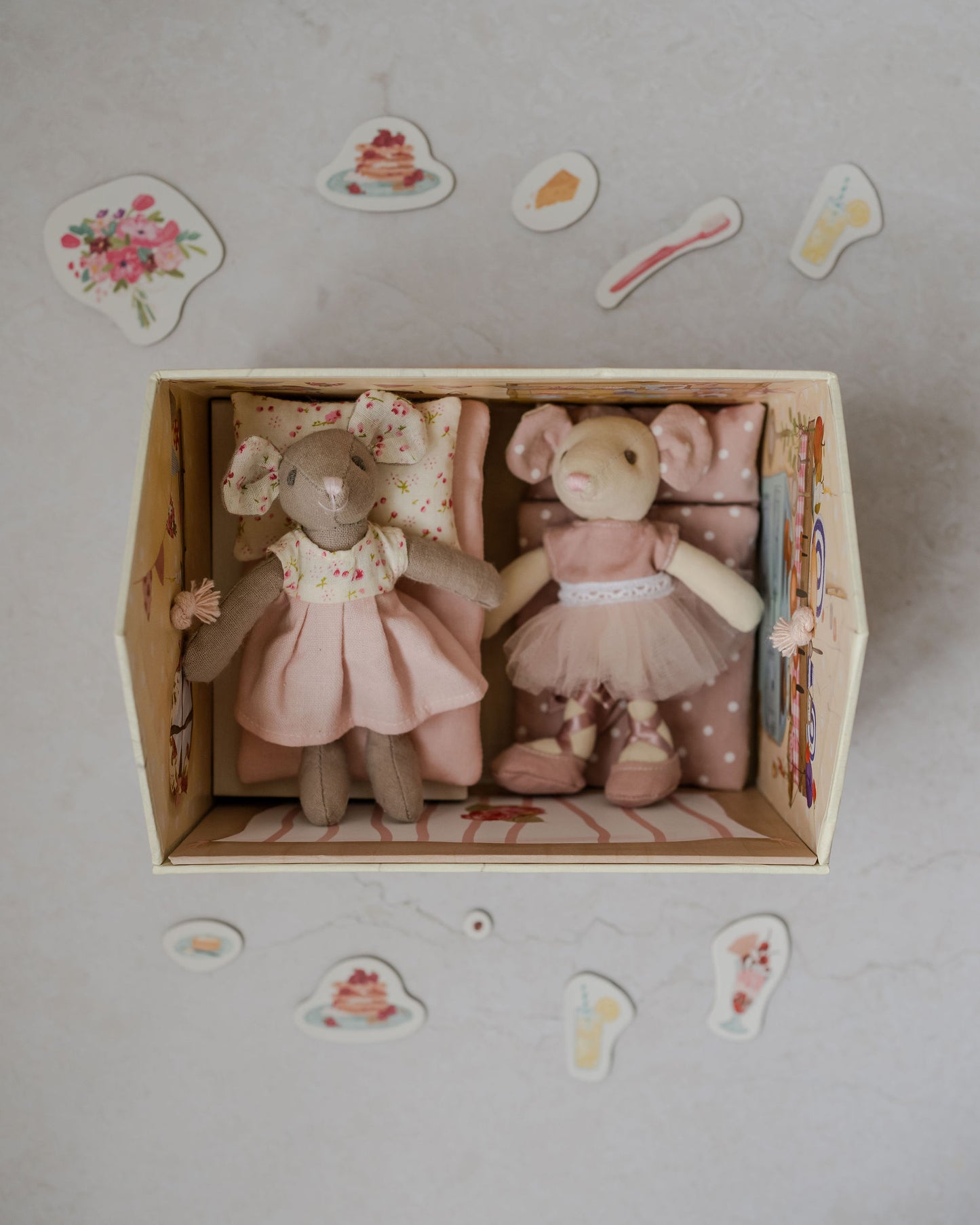 Mimi Mouse Sleepover set which goes with Mabel's Mouse House. Set includes Mimi Mouse, ballet outfits, storybook and accessories.  Great for imaginary play.