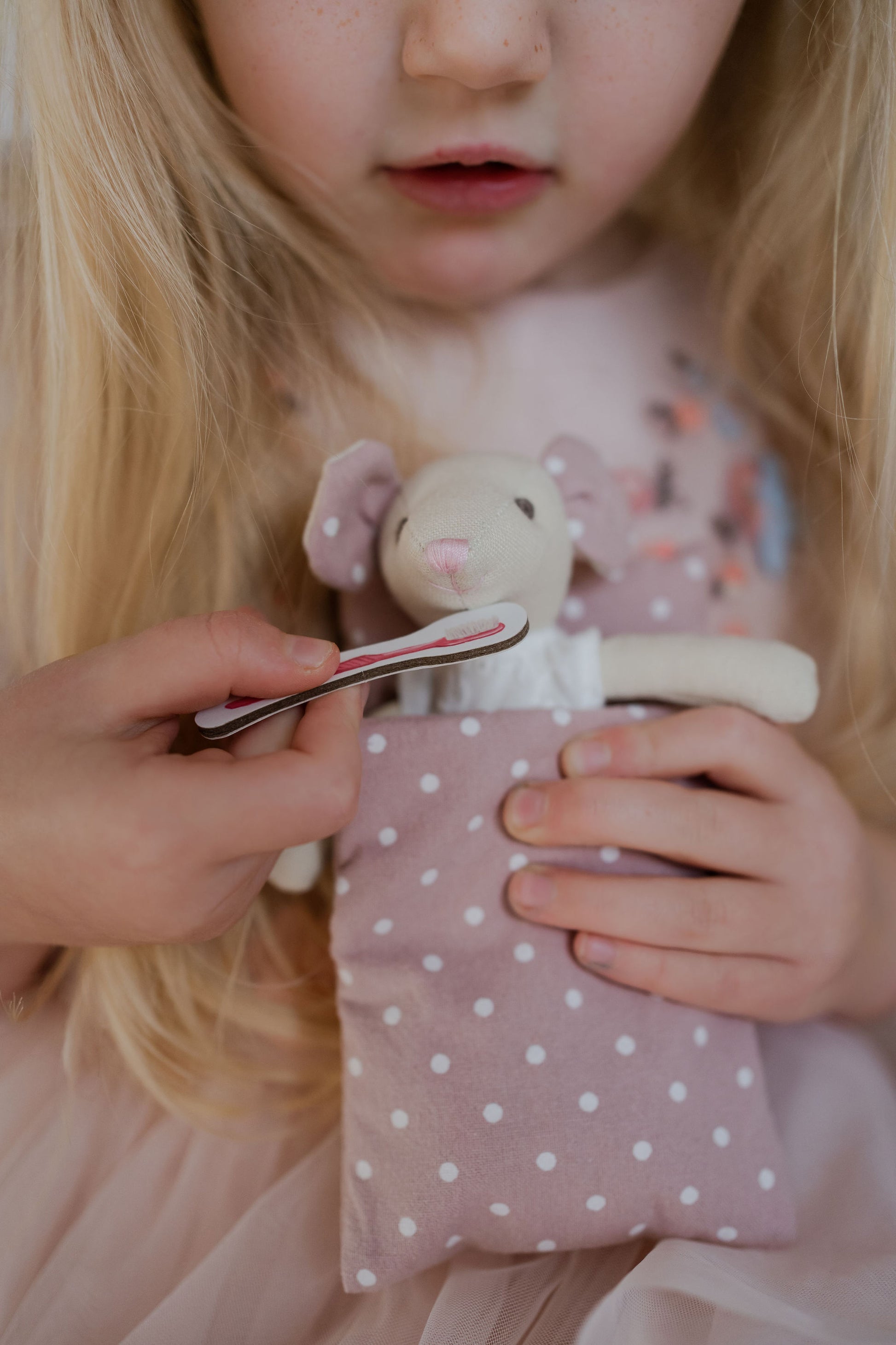 Mimi Mouse Sleepover set which goes with Mabel's Mouse House. Set includes Mimi Mouse, ballet outfits, storybook and accessories.  Great for imaginary play.